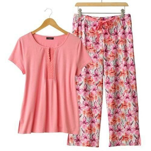 Women’s Clothing — collection photograph 4